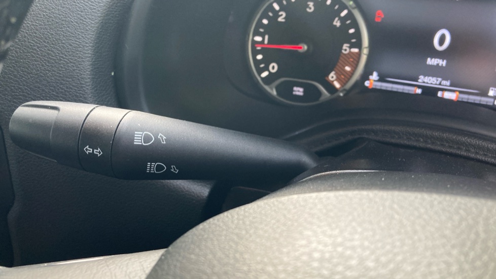 Jeep Renegade 1.6 Multijet Limited 5dr DDCT Diesel Hatchback - Image 27