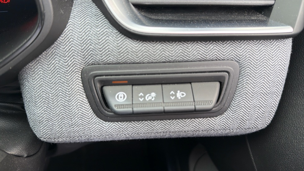 Renault Clio 1.6 E-TECH full hybrid 145 Techno 5dr Auto Hybrid Hatchback - Image 28
