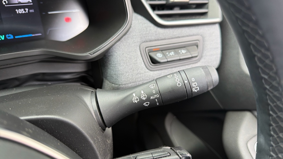 Renault Clio 1.6 E-TECH full hybrid 145 Techno 5dr Auto Hybrid Hatchback - Image 31