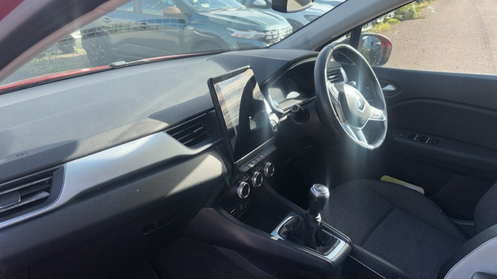 Renault Captur 1.0 TCE 100 S Edition 5dr Petrol Hatchback - Image 9