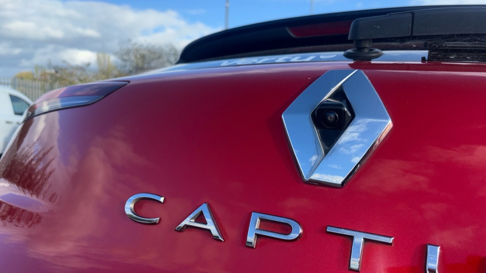 Renault Captur 1.0 TCE 100 S Edition 5dr Petrol Hatchback - Image 26