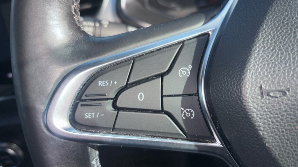 Renault Captur 1.0 TCE 100 S Edition 5dr Petrol Hatchback - Image 30