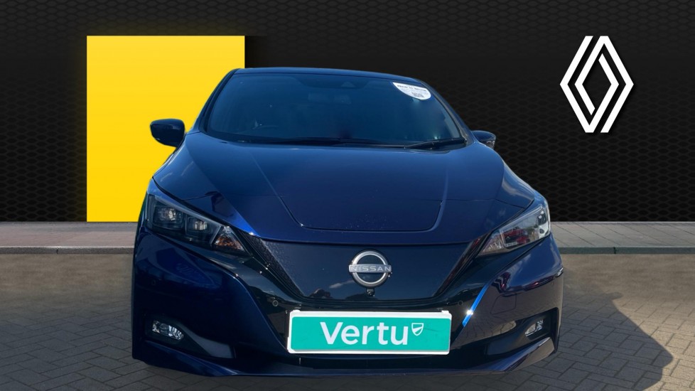 Nissan LEAF 110kW Tekna 39kWh 5dr Auto Electric Hatchback - Image 3