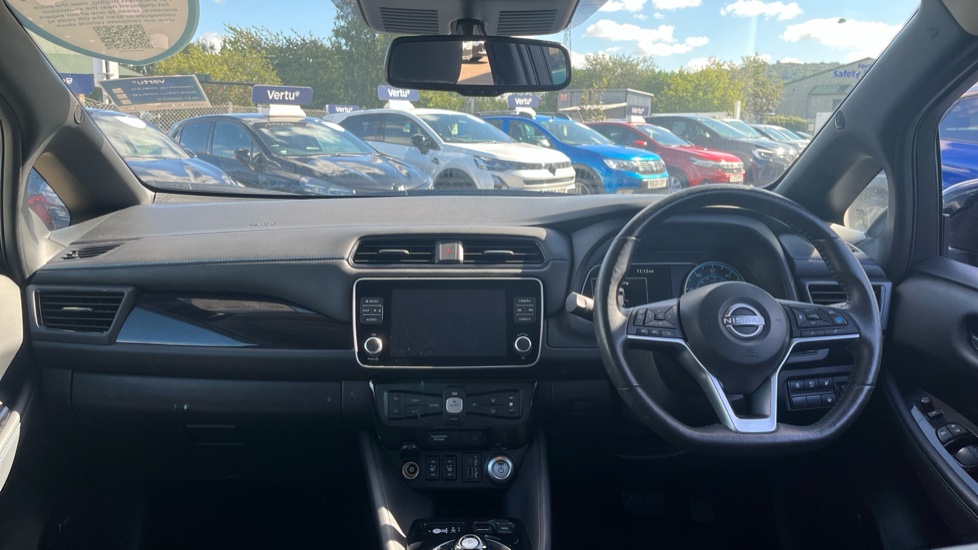 Nissan LEAF 110kW Tekna 39kWh 5dr Auto Electric Hatchback - Image 10