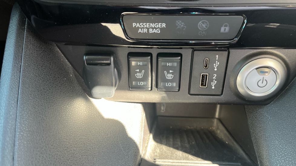 Nissan LEAF 110kW Tekna 39kWh 5dr Auto Electric Hatchback - Image 25