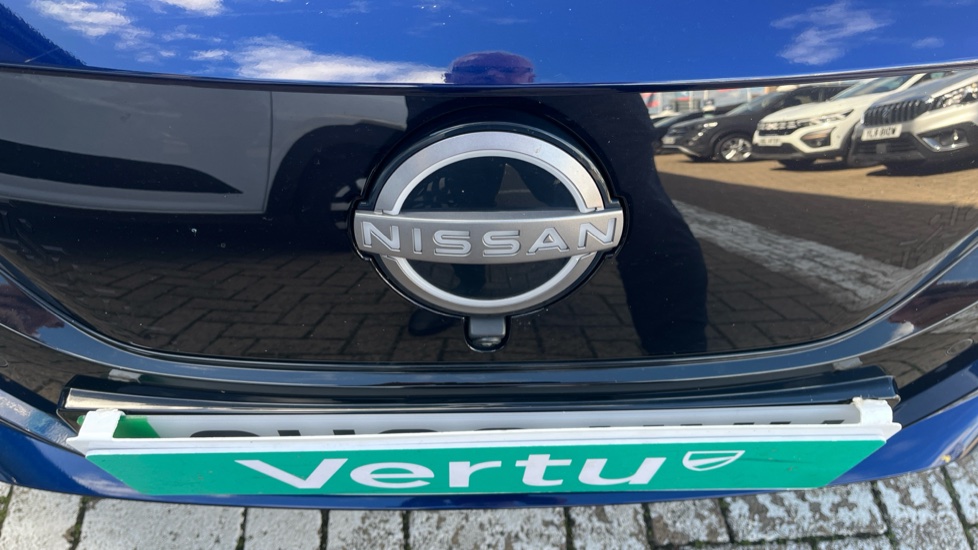 Nissan LEAF 110kW Tekna 39kWh 5dr Auto Electric Hatchback - Image 39
