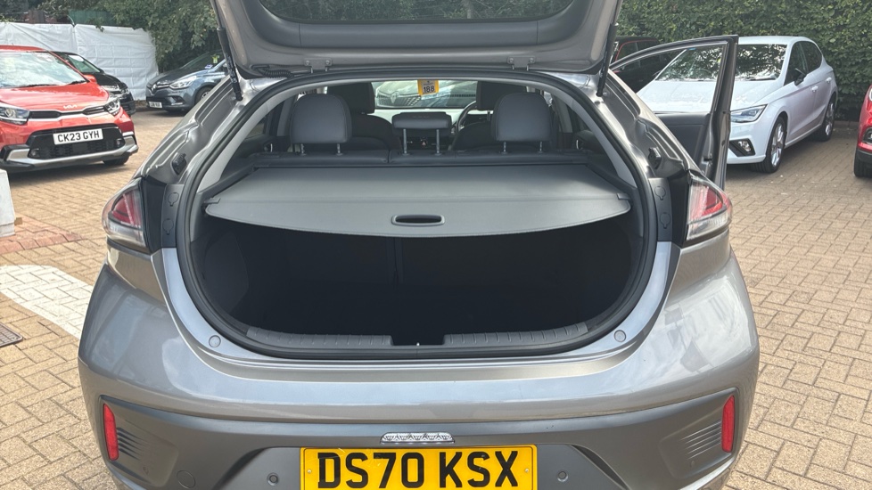 Hyundai IONIQ 1.6 GDi Hybrid Premium SE 5dr DCT Hybrid Hatchback - Image 4