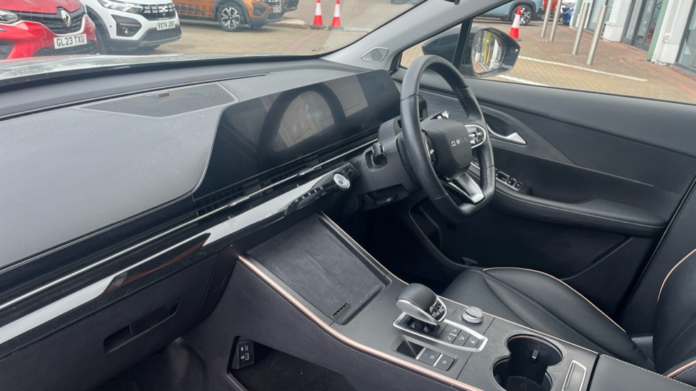 Omoda 5 1.6 TGDI Noble 5dr 7DCT Petrol Estate - Image 9
