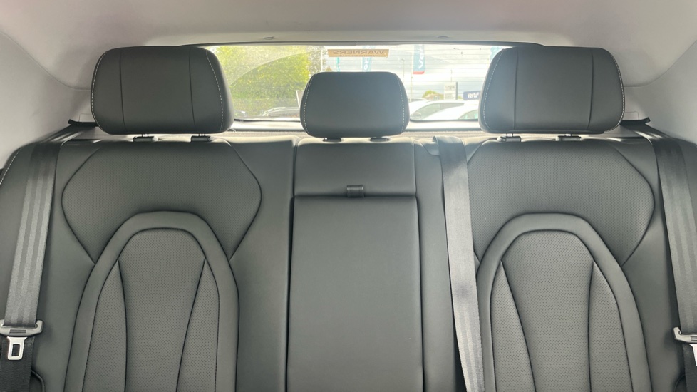 Omoda 5 1.6 TGDI Noble 5dr 7DCT Petrol Estate - Image 15