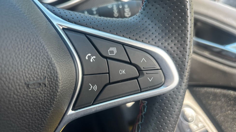 Renault Clio 1.6 E-TECH full hybrid 145 Esprit Alpine 5dr Auto Hybrid Hatchback - Image 35