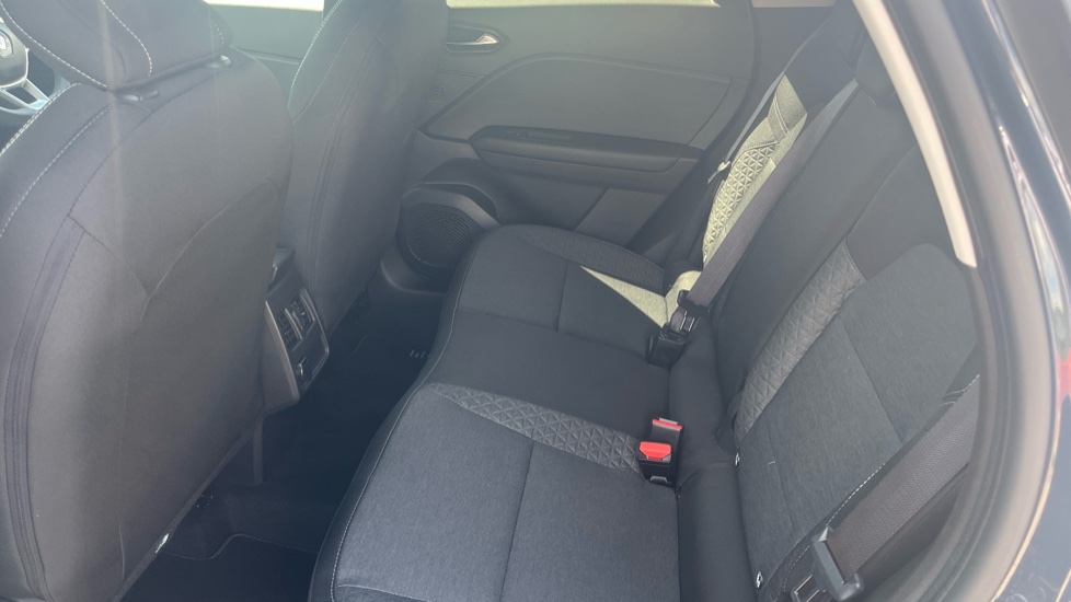 Renault Captur 1.6 E-Tech full hybrid 145 Evolution 5dr Auto Hybrid Hatchback - Image 16