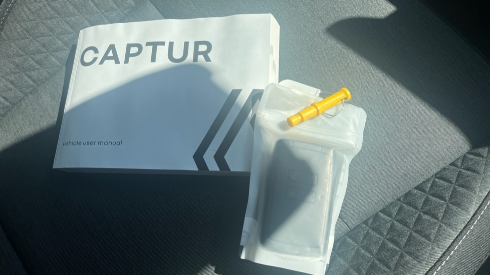 Renault Captur 1.6 E-Tech full hybrid 145 Evolution 5dr Auto Hybrid Hatchback - Image 19