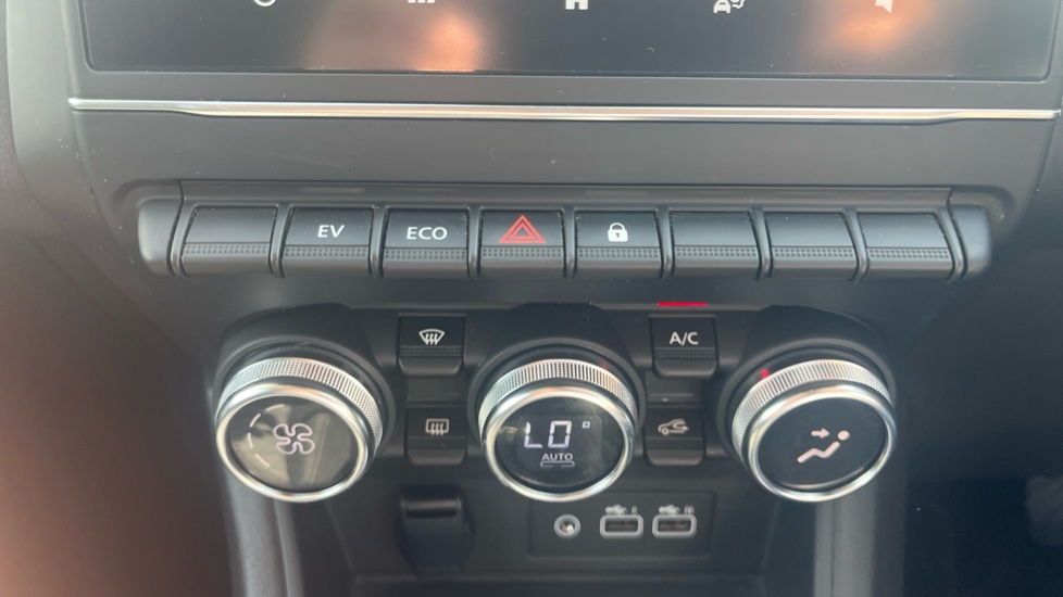 Renault Captur 1.6 E-Tech full hybrid 145 Evolution 5dr Auto Hybrid Hatchback - Image 22