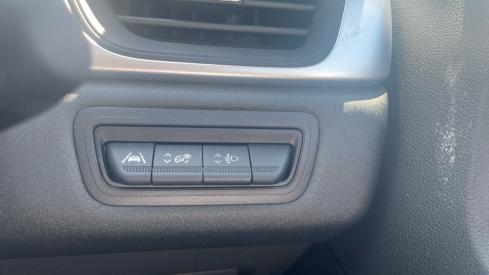 Renault Captur 1.6 E-Tech full hybrid 145 Evolution 5dr Auto Hybrid Hatchback - Image 28