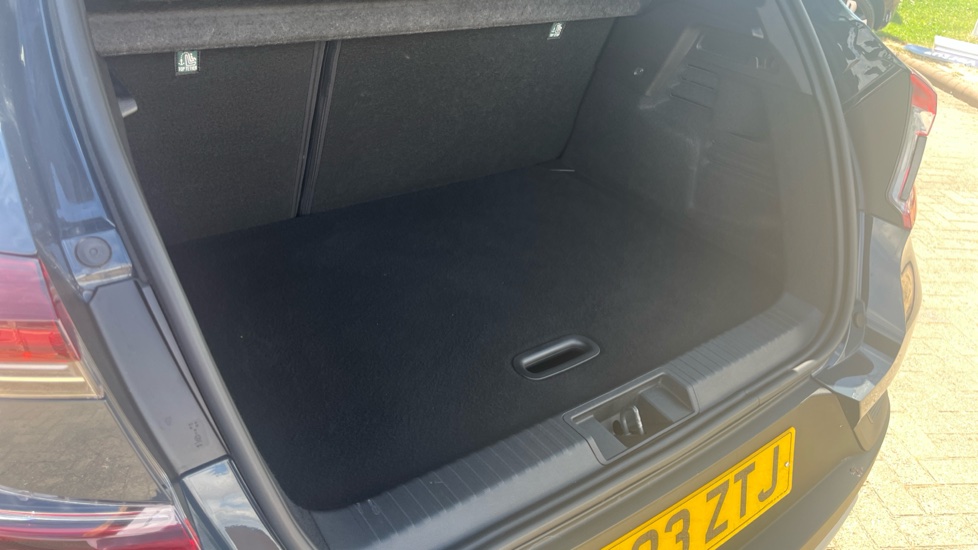 Renault Captur 1.6 E-Tech full hybrid 145 Evolution 5dr Auto Hybrid Hatchback - Image 42