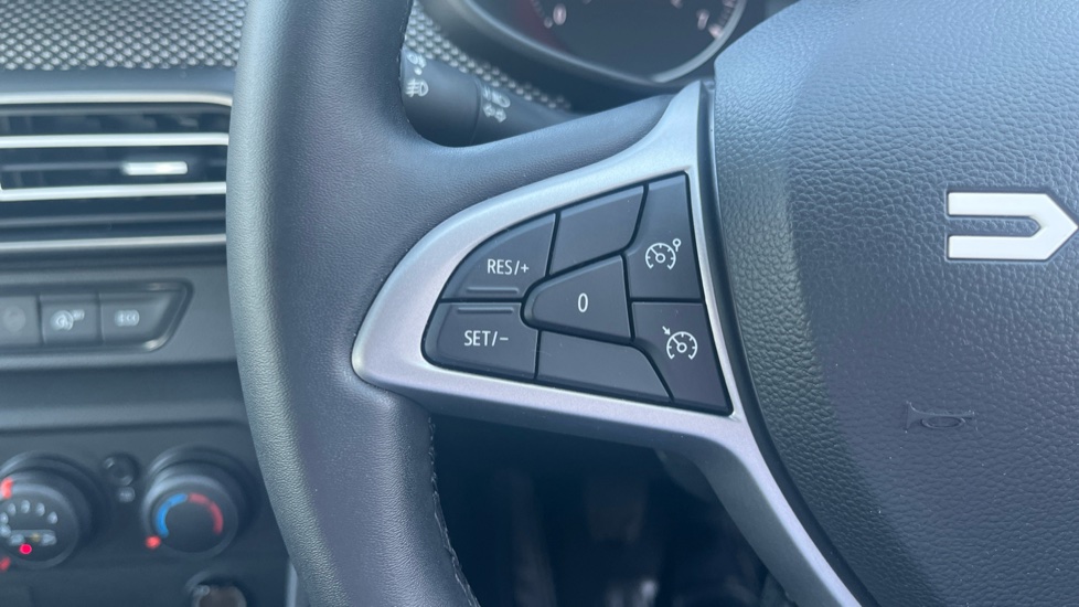 Dacia Sandero 1.0 Tce Expression 5dr Bi Fuel Hatchback - Image 29