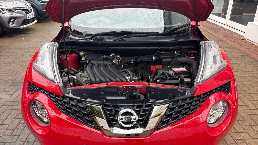 Nissan Juke 1.6 [112] Acenta 5dr Petrol Hatchback - Image 8