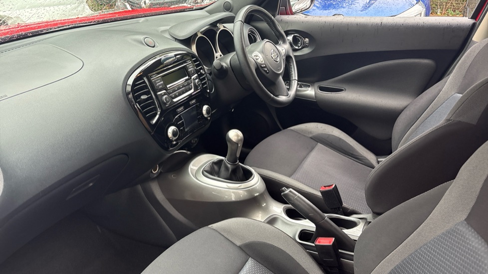 Nissan Juke 1.6 [112] Acenta 5dr Petrol Hatchback - Image 9