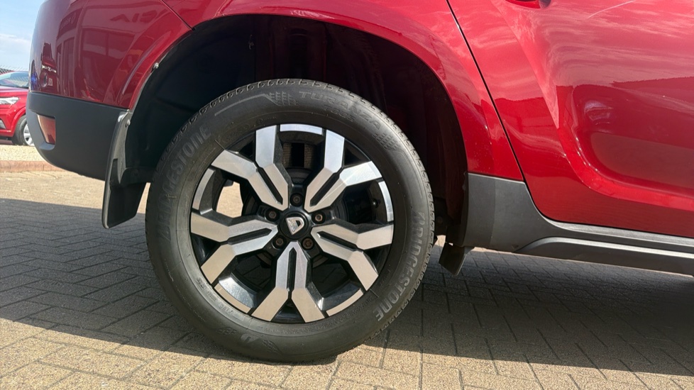 Dacia Duster 1.0 TCe 90 Prestige 5dr Petrol Estate - Image 7