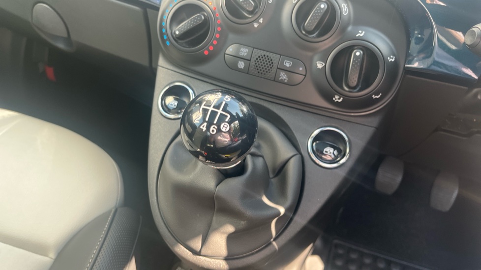 Fiat 500 1.0 Mild Hybrid Dolcevita [Part Leather] 3dr Petrol Hatchback - Image 28