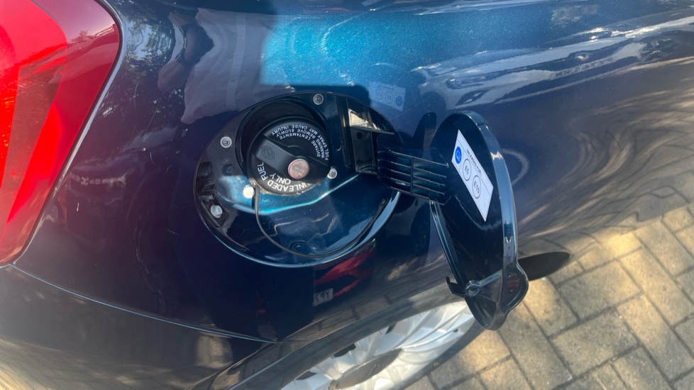 Fiat 500 1.0 Mild Hybrid Dolcevita [Part Leather] 3dr Petrol Hatchback - Image 39