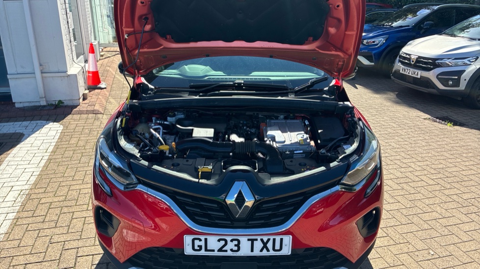 Renault Captur 1.6 E-Tech full hybrid 145 Evolution 5dr Auto Hybrid Hatchback - Image 8