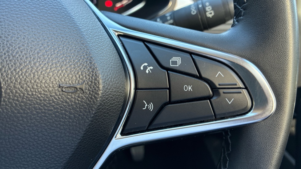 Renault Captur 1.6 E-Tech full hybrid 145 Evolution 5dr Auto Hybrid Hatchback - Image 29