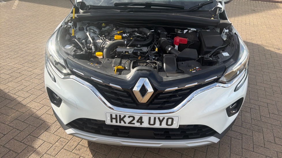 Renault Captur 1.0 TCE 90 Techno 5dr Petrol Hatchback - Image 8