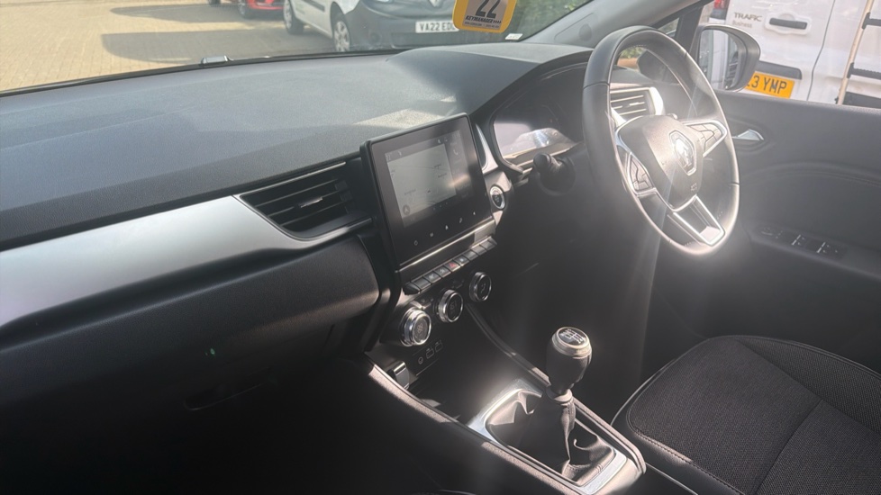 Renault Captur 1.0 TCE 90 Techno 5dr Petrol Hatchback - Image 9