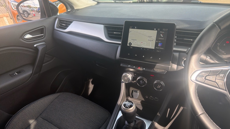 Renault Captur 1.0 TCE 90 Techno 5dr Petrol Hatchback - Image 14