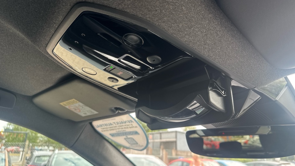 Renault Austral E-Tech FHEV Techno Esprit Alpine 5dr Auto Hybrid Estate - Image 39