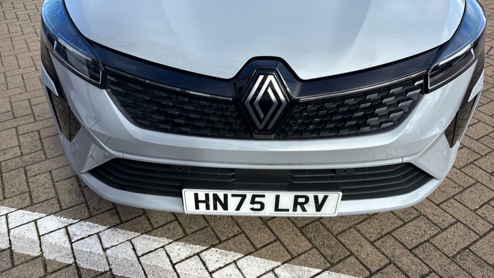 Renault Clio 1.0 TCe 90 Techno 5dr Petrol Hatchback - Image 35