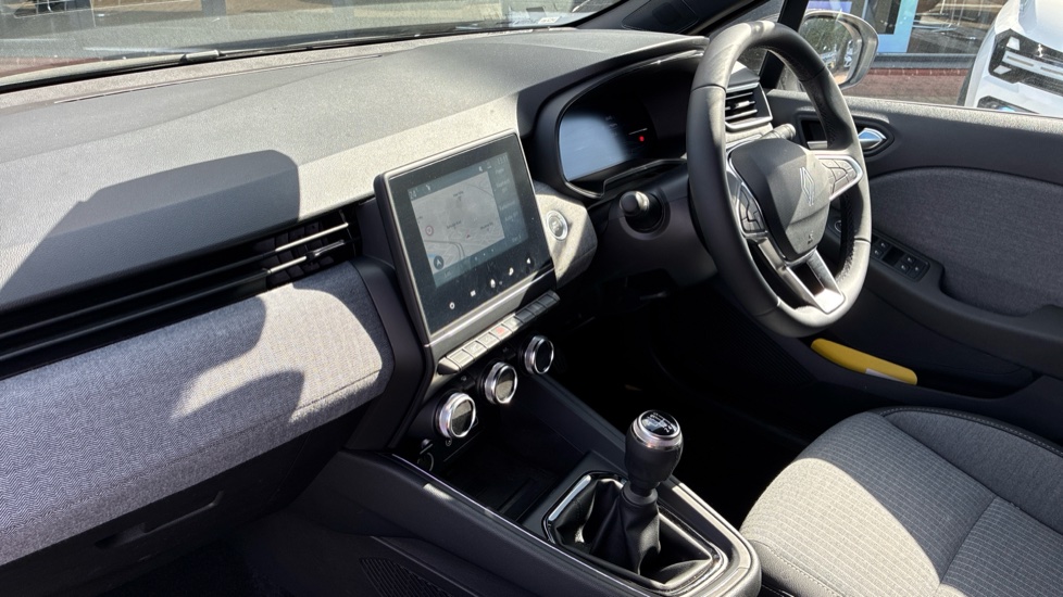 Renault Clio 1.0 TCe 90 Techno 5dr Petrol Hatchback - Image 9