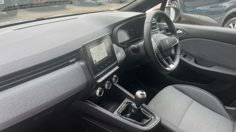 Renault Clio 1.0 TCe 90 Techno 5dr Petrol Hatchback - Image 9