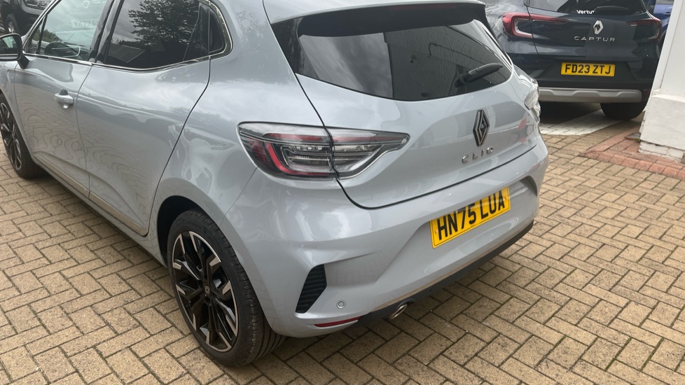 Renault Clio 1.0 TCe 90 Techno 5dr Petrol Hatchback - Image 43
