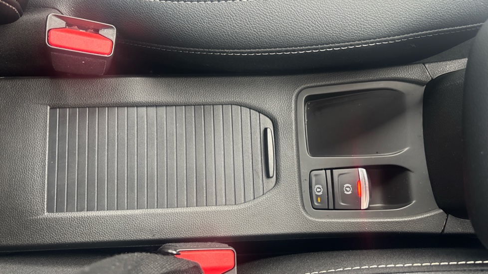 Renault Clio 1.0 TCe 90 Techno 5dr Petrol Hatchback - Image 36