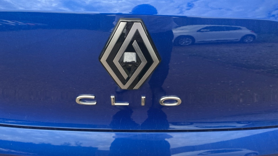 Renault Clio 1.0 TCe 90 Techno 5dr Petrol Hatchback - Image 44
