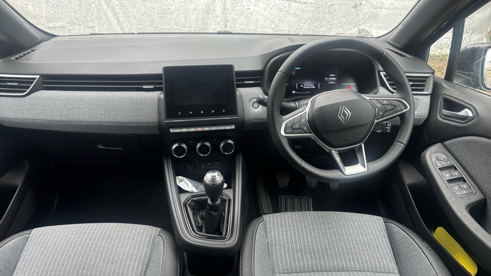 Renault Clio 1.0 TCe 90 Techno 5dr Petrol Hatchback - Image 10