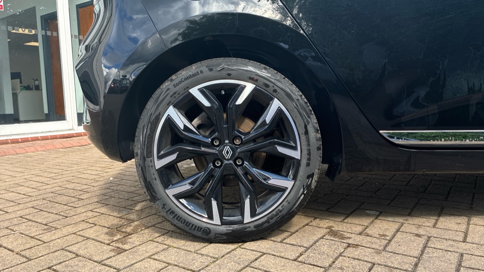 Renault Clio 1.0 TCe 90 Techno 5dr Petrol Hatchback - Image 7