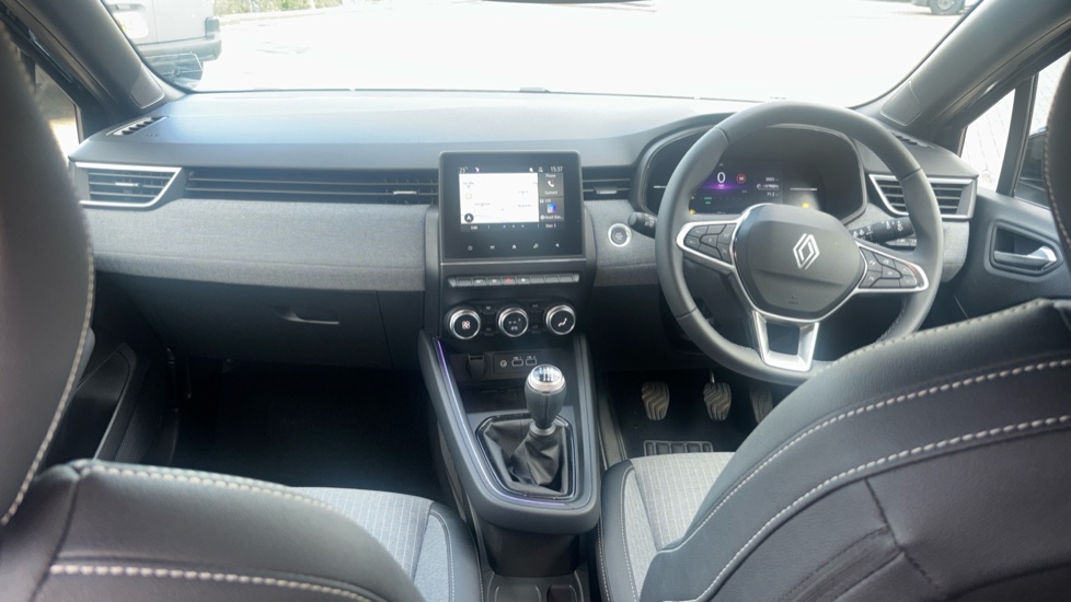 Renault Clio 1.0 TCe 90 Techno 5dr Petrol Hatchback - Image 10