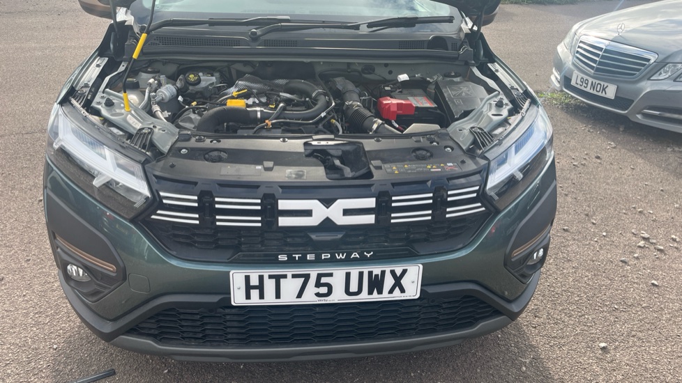 Dacia Sandero Stepway 1.0 TCe Extreme 5dr Petrol Hatchback - Image 8