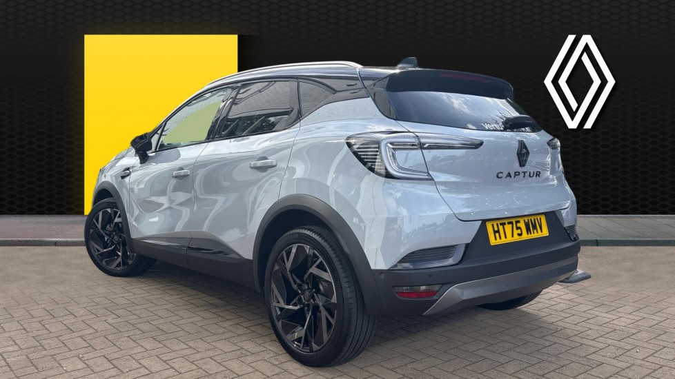 Renault Captur 1.2 TCE 115 Esprit Alpine 5dr Petrol Hatchback - Image 2