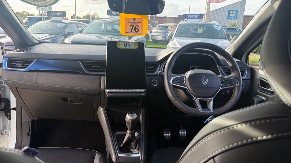 Renault Captur 1.2 TCE 115 Esprit Alpine 5dr Petrol Hatchback - Image 10