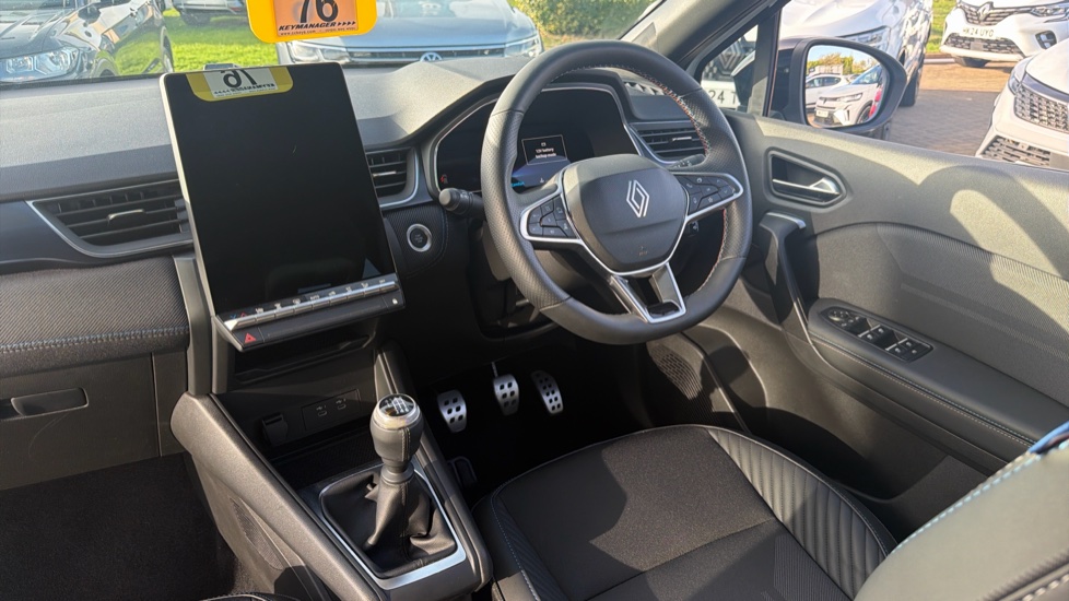 Renault Captur 1.2 TCE 115 Esprit Alpine 5dr Petrol Hatchback - Image 11