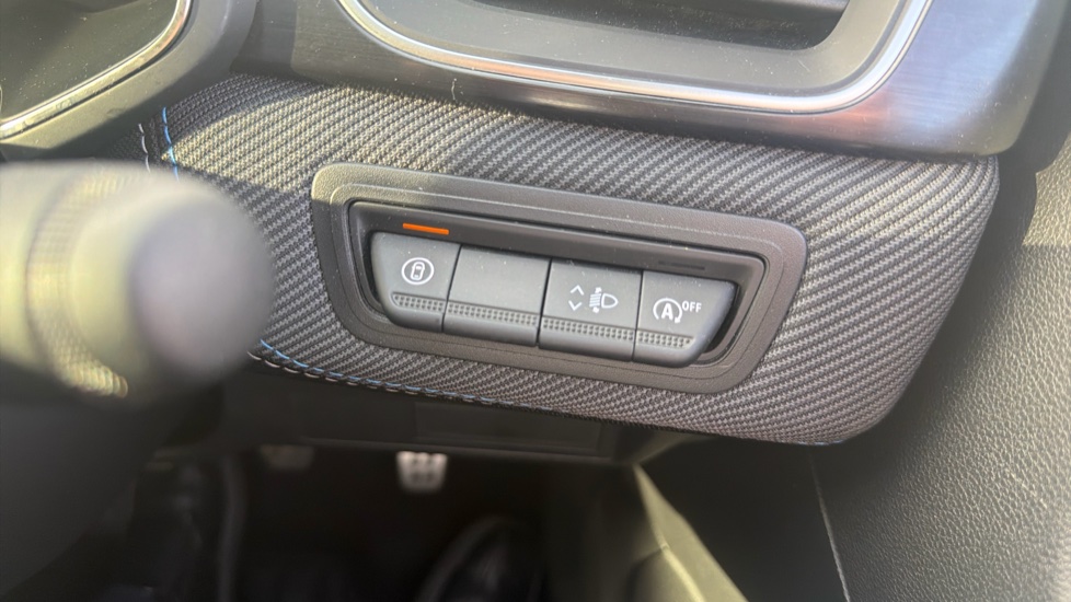 Renault Captur 1.2 TCE 115 Esprit Alpine 5dr Petrol Hatchback - Image 28