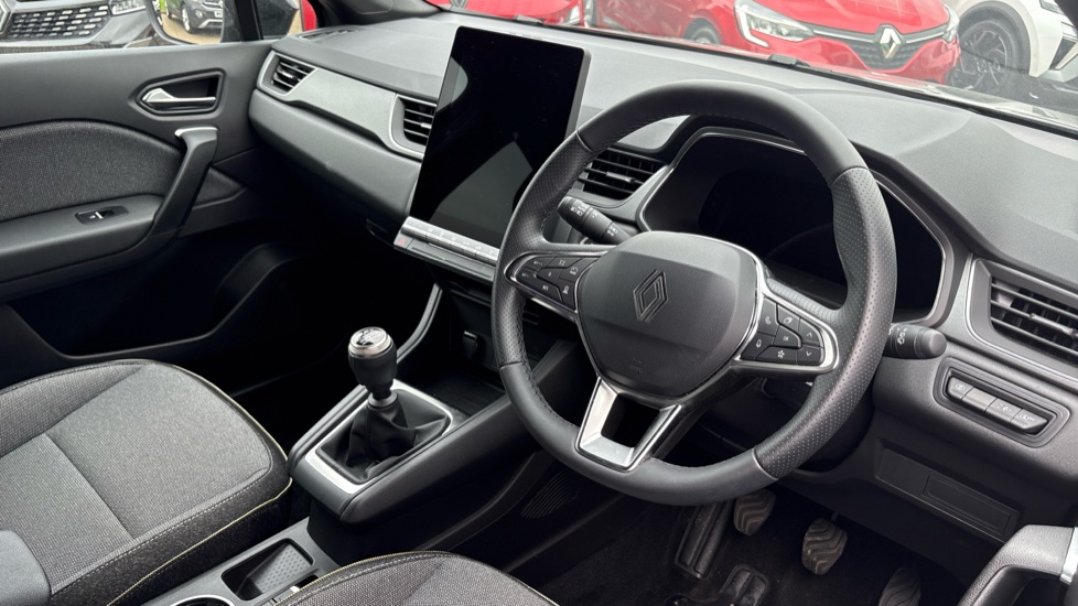 Renault Captur 1.2 TCE 115 Techno 5dr Petrol Hatchback - Image 11