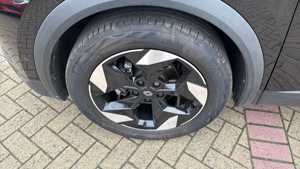 Renault Captur 1.2 TCE 115 Techno 5dr Petrol Hatchback - Image 38