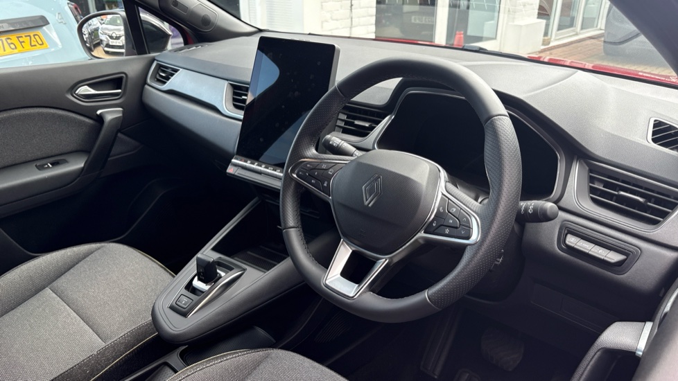 Renault Symbioz 1.8 E-Tech FHEV 160 Techno 5dr Auto Hybrid Estate - Image 11