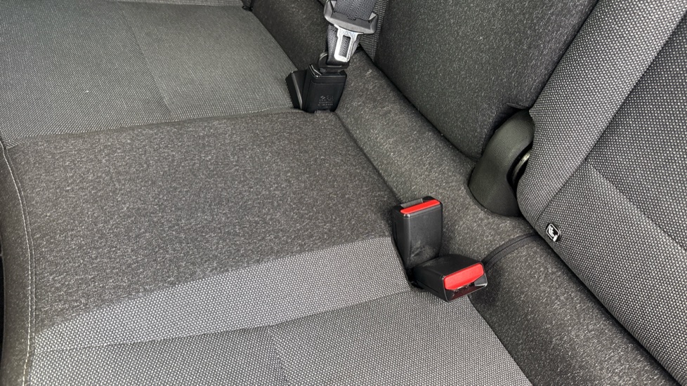 Renault Symbioz 1.8 E-Tech FHEV 160 Techno 5dr Auto Hybrid Estate - Image 17