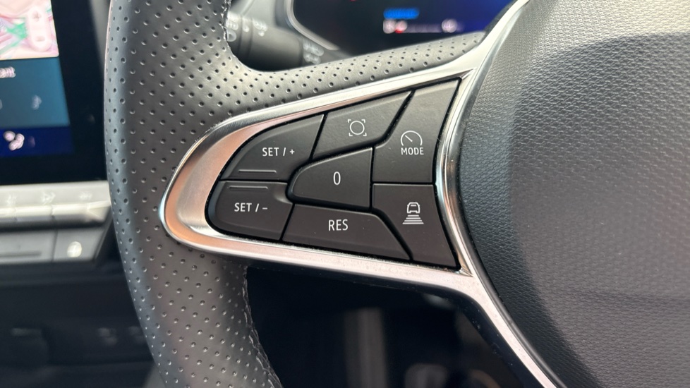 Renault Symbioz 1.8 E-Tech FHEV 160 Techno 5dr Auto Hybrid Estate - Image 21